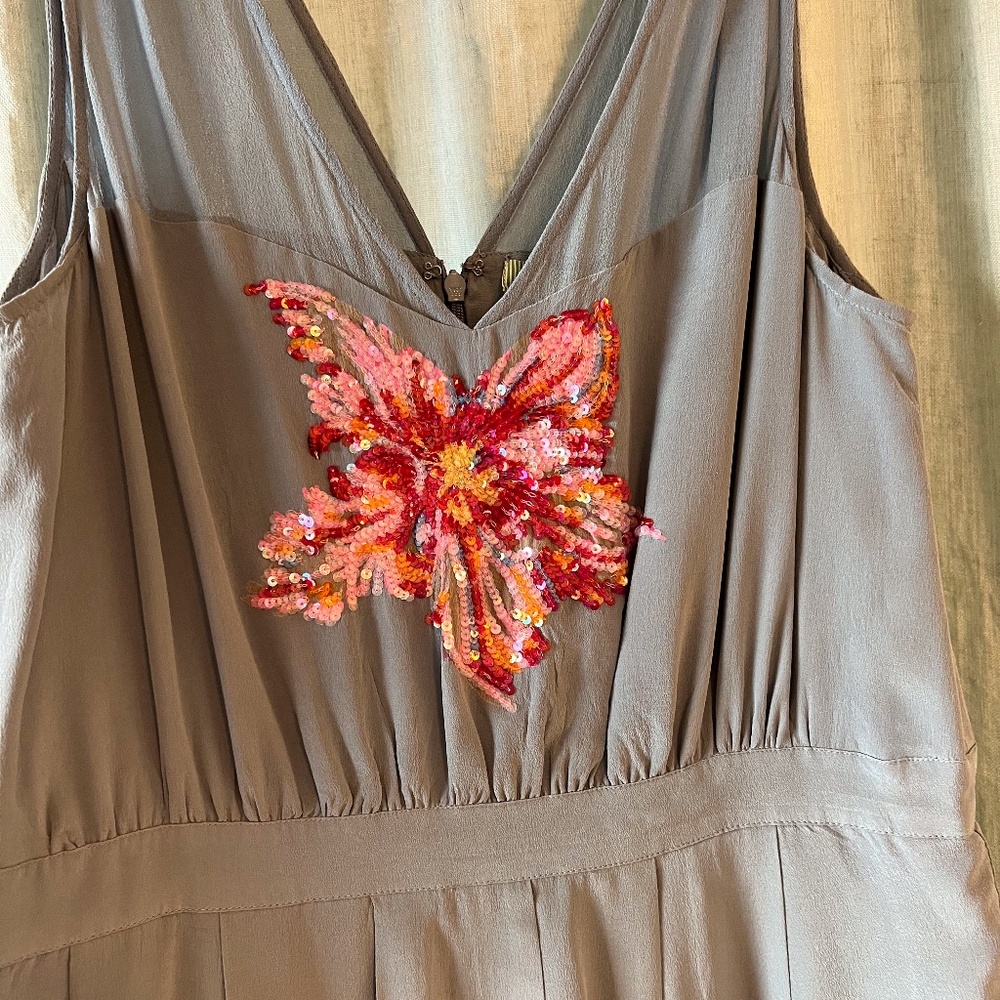 LIL COCKTAIL DRESS, Sleeveless, Grey/Blue, Sequins Flowers, Knee length, Size 14